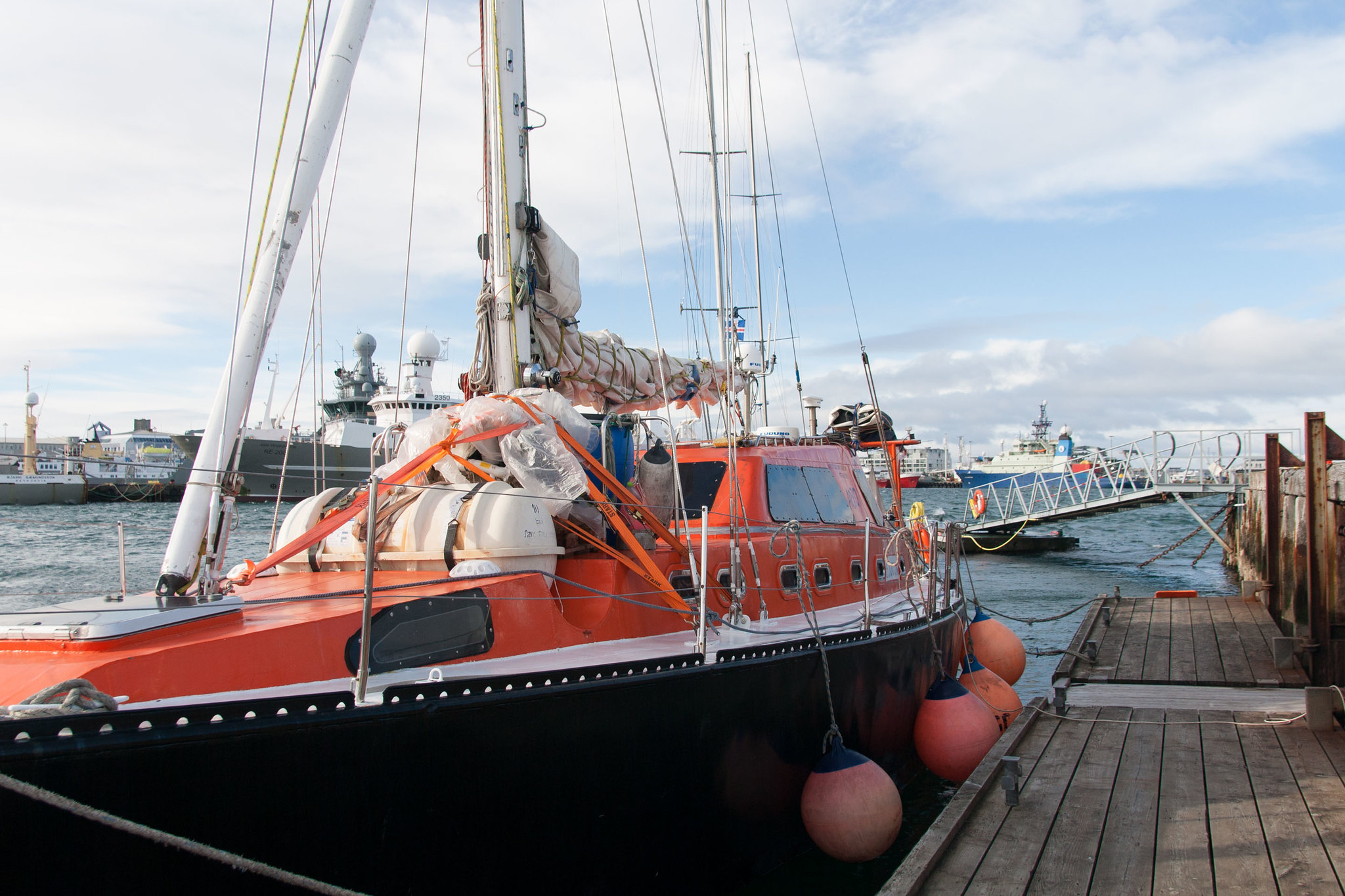 На яхте Петр I от Исландии до Норвегии